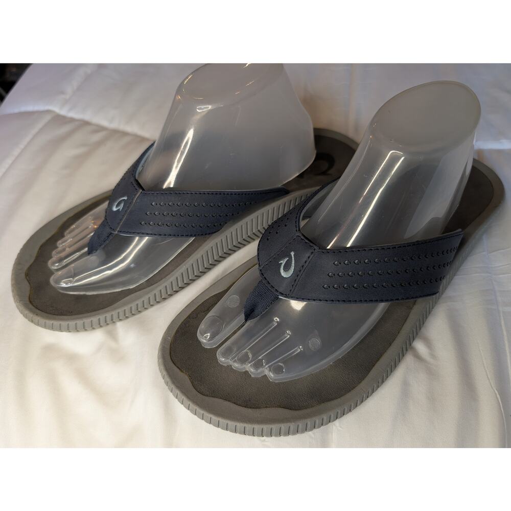 OluKai Mens Navy Gray Flip Flop Sandal Perforated Strap Non-Marking Size 12